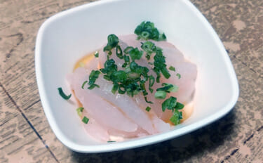 釣った魚で作る「おつまみ」レシピ：オオモンハタの塩ダレ　オリーブオイルがポイント