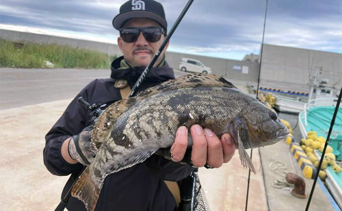 噴火湾の漁港で44cm頭に良型アイナメ2尾キャッチ【北海道】同行者全員安打に成功