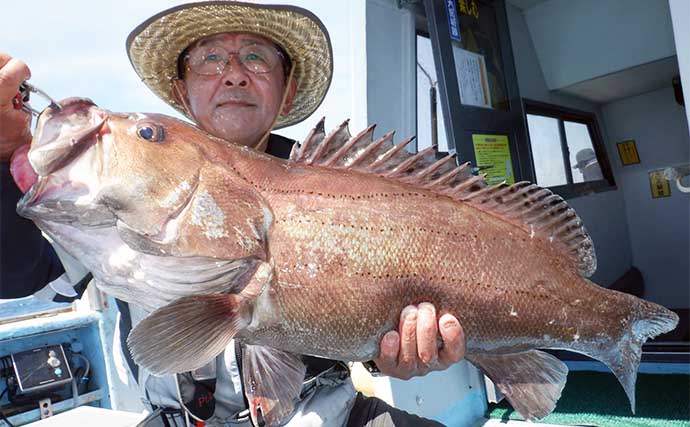 【沖釣り釣果速報】夜の名古屋港ルアーフィッシングで大型キジハタ浮上（愛知）