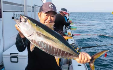 相模湾のまきエサ釣りでキハダマグロにカツオが顔出し【神奈川・洋征丸】