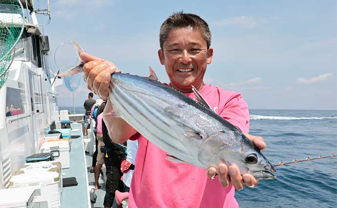 相模湾のまきエサ釣りでキハダマグロにカツオが顔出し【神奈川・洋征丸】