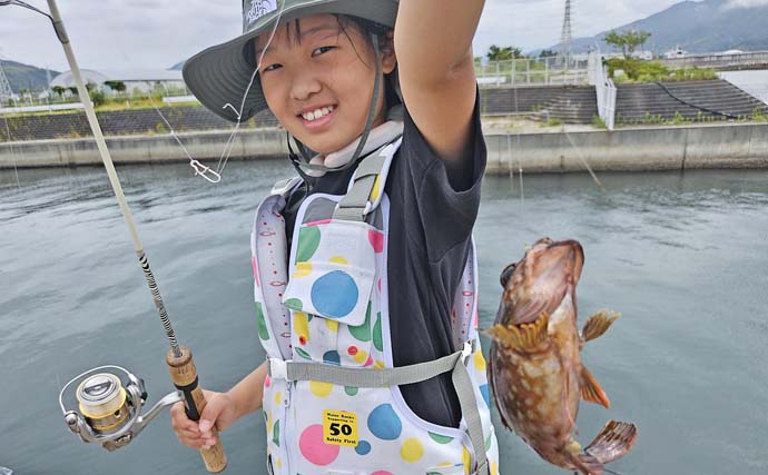 「和歌山マリーナシティ釣り公園」でのファミリーフィッシングで4魚種手中　グミエサにヒット