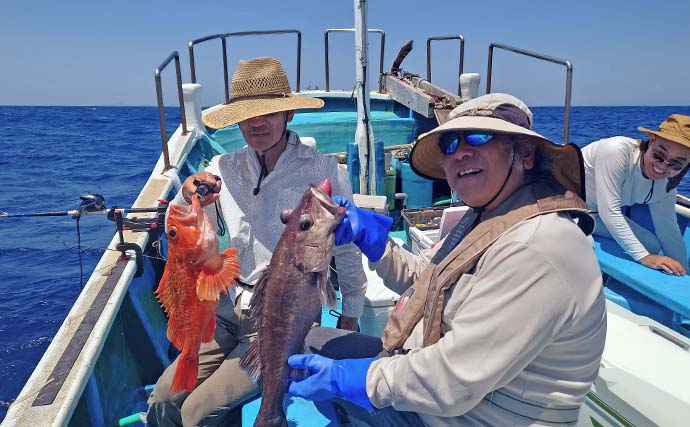 中深海五目釣りでアカムツにアラと高級美味なレア魚ヒット！【静岡・わし丸】