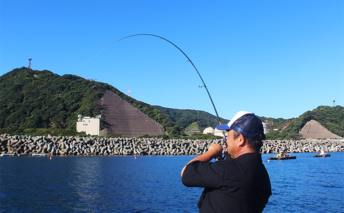 「秋のイカダ釣りが色々釣れて最高！」ルアーフィッシングでイカ・根魚・回遊魚全てキャッチ【福井】