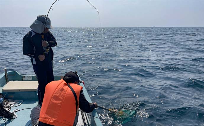 国境の島「対馬」沖のボート釣行でマダイにアコウにアカハタなど多彩釣果【長崎】