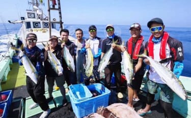 【落とし込み釣果速報】エサ付き良好でヒラマサなど青物が続々ヒット！（福岡）