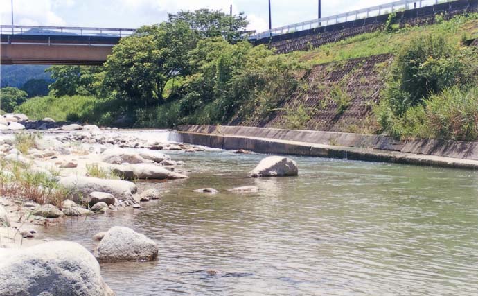 阿木川ダム上流でルアーアユ釣りを満喫【岐阜】専用ルアー以外でもヒット