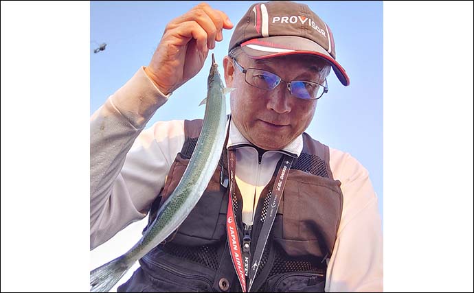 サーフでのサヨリ釣りで28cm頭に本命8匹をキャッチ【三重・吉崎海岸】刺身に舌鼓