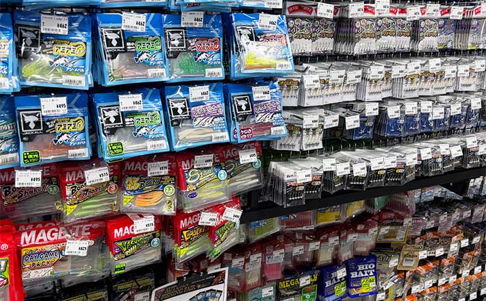 ライトなルアー釣りでアジやメバルを狙おう！」入門時に釣具屋で購入す