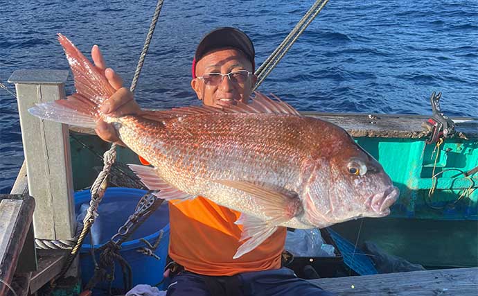 「八丈島」遠征釣行で良型カンパチ全員安打に5kg超えオナガダイなど充実釣果【アサギク】