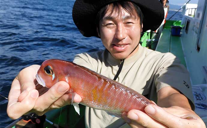 相模湾アマダイ釣りで35cm級頭に本命を好捕【神奈川・ちがさき丸】好ゲストにオニカサゴやアラ