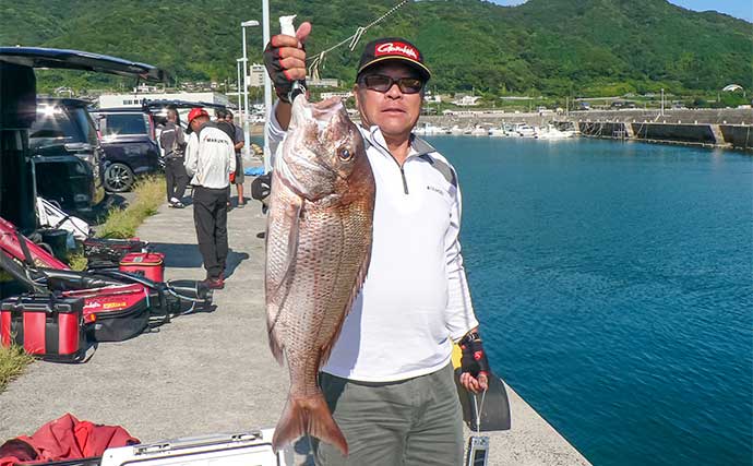 宇和島の沖磯ウキフカセ釣りで73cm4.5kg大型マダイ浮上【山口】ハリス1.5号でキャッチ成功