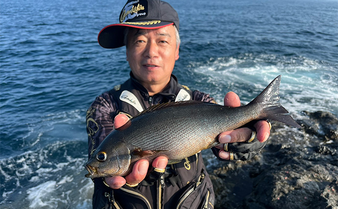 深島での磯フカセ釣りでカツオに良型イサキにオナガグレと多彩釣果に大満足！【大分】