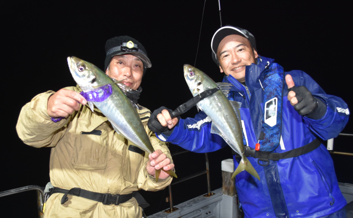 バチコンアジングで尺超えアジが続々【和歌山】シェイキングからの止めで連発