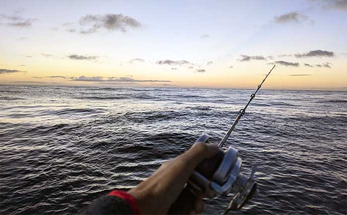 中深海ジギングとカゴ釣りのリレー便でクロムツにウメイロにシオ【和歌山・那智勝浦】