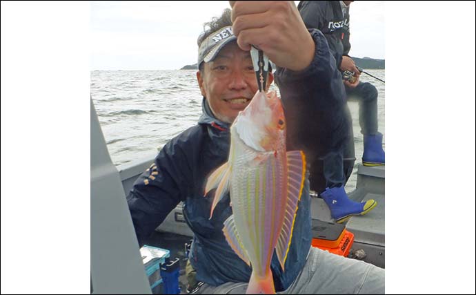 鳥羽沖の浅場タイラバ釣行でマダイを連打！【三重・丸安丸】53cmシロアマダイも浮上