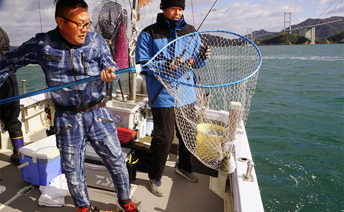 「冬の船釣りは防寒対策が最重要！」遊漁船船長が愛用する防水防寒ウェア『クロダルマ』とは？