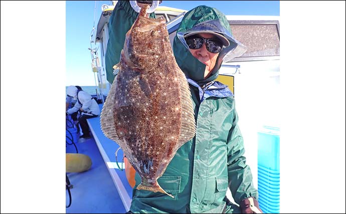 大原沖のLTヒラメ釣りで肉厚本命にイナダをキャッチ【千葉・春日丸】濁り潮に苦戦