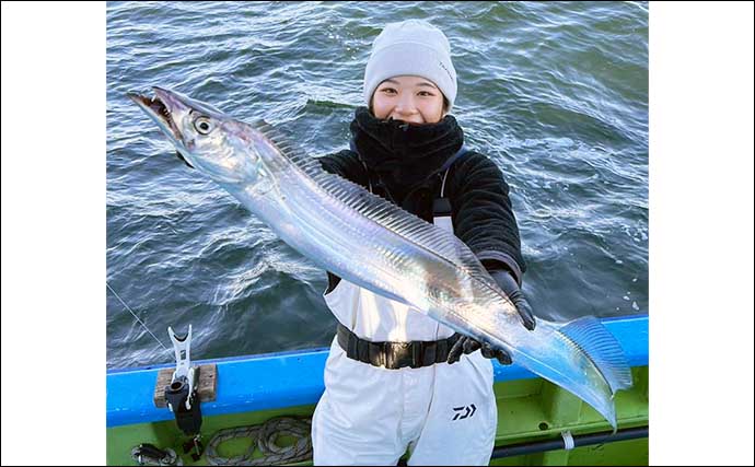 関東エリアの【船釣り特選釣果】東京湾テンヤタチウオ船で釣る人本命31尾！