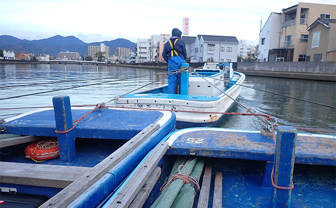 初めての「クロダイかかり釣り体験コース」で本命連発大満足！【静岡・ふじや釣舟店】