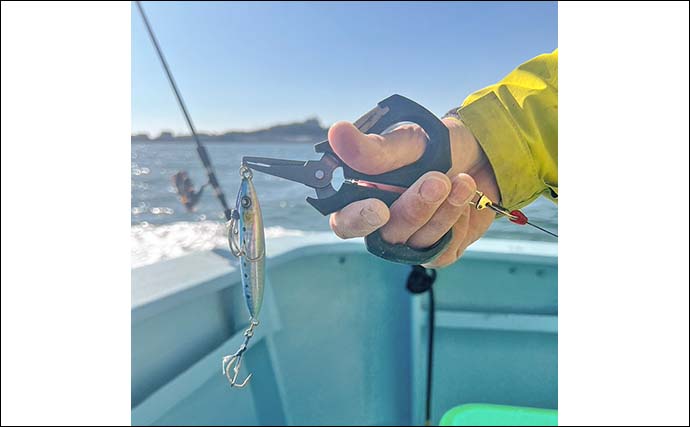 青物＆タチウオ狙いのジギング釣行【愛知・海正丸】タチウオ数釣りにブリ捕獲にも成功