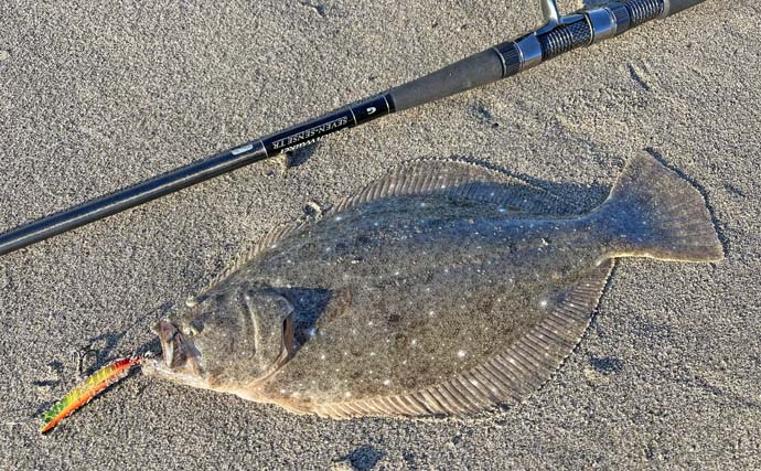 遠州灘サーフルアー釣行で40cm級ヒラメと対面【静岡】好ゲストにメッキとイナダも顔出し