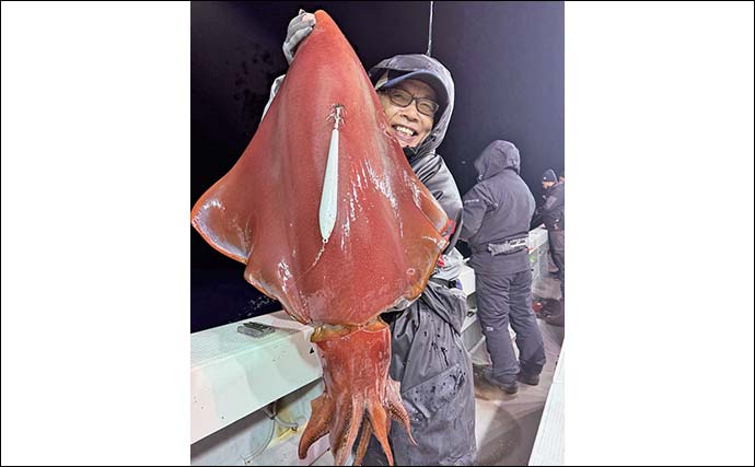 荒れる日本海で挑むタルイカ釣り【福井・敦賀湾】10kg超えを筆頭に3匹キャッチ成功！