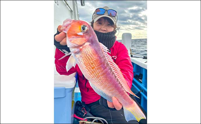 高級魚アマダイ釣りでシロアマダイ混じりに40cm超え本命が顔出し【神奈川・ちがさき丸】