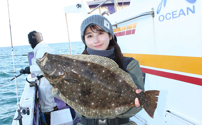 外房ヒラメ釣りが絶好調！【千葉・つる丸】朝イチに連発で6ヒット5キャッチ