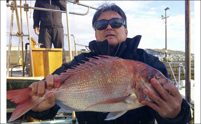 【船釣り釣果速報】落とし込み釣りで大型ヒラメにブリが好反応！（大分・熊本）