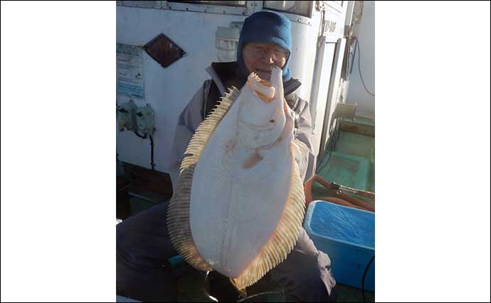 落とし込み釣りで良型ヒラメにブリが好反応で船中2桁安打！【福岡・明生丸】