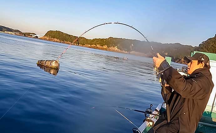 串本カセ釣りで15kg級大型ブリ堂々浮上【和歌山・南紀丸】シマアジにムロアジも好反応