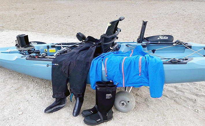 冬のカヤックフィッシングの【防寒防水アイテム】を徹底解説 上下分割