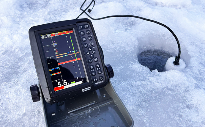 「-11℃はさすがに無理？」アンダーウェア1枚で氷上ワカサギ釣りに挑戦　快適釣行の秘訣とは？