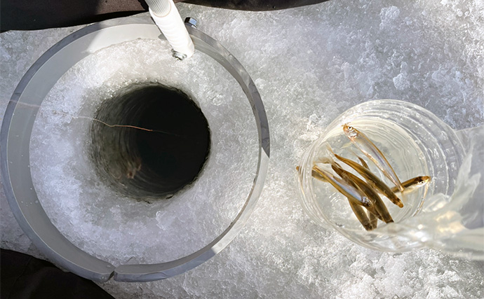 「-11℃はさすがに無理？」アンダーウェア1枚で氷上ワカサギ釣りに挑戦　快適釣行の秘訣とは？