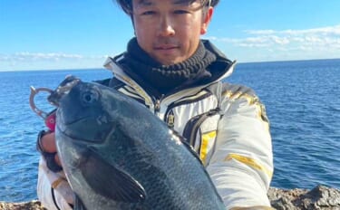 沖磯フカセ釣りで44cm口太グレを手中【三重・大紀町】釣行終了間際にヒ…