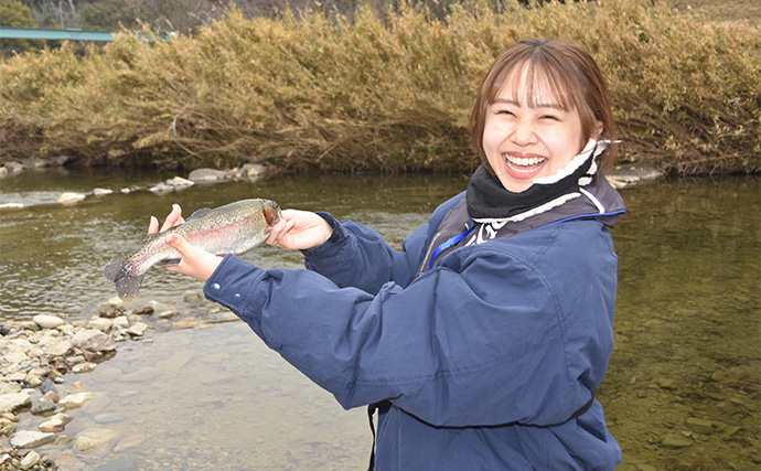 「アイドル活動よりも悔しい？」NMB48平山真衣がルアー釣りで悶絶【北田原マス釣り場】