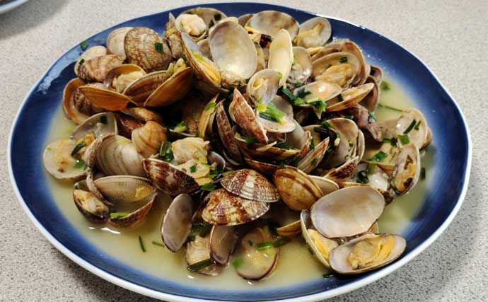 「釣り人的な思考でアサリを大漁ゲット！」潮干狩りを家族で満喫【兵庫・的形潮干狩場】