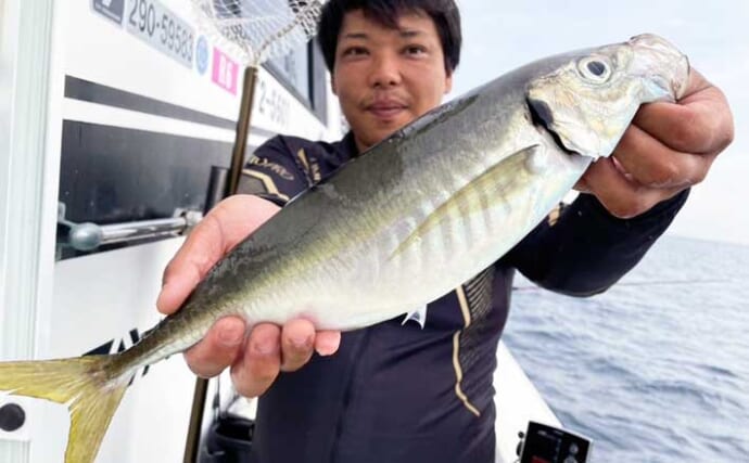 【船釣り釣果速報】アジ五目便で50cm級大型アジが好反応！（大分・熊本）