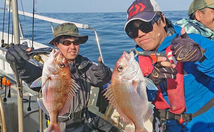 タイラバ釣行で本命のマダイを連続キャッチ！【福井・茱崎沖】潮風の変化が釣果を後押し