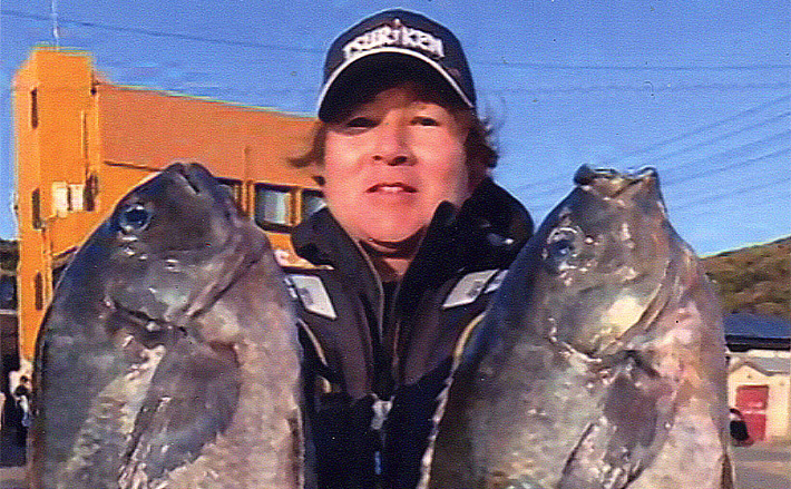 上五島の磯フカセ釣りで49cm頭に大型グレ乱舞【長崎】イシダイも顔出し