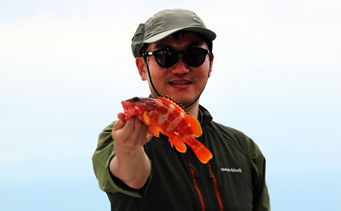 「操船初心者も安心！」最新の運転支援システム搭載のレンタルボートでワラサ手中【静岡・沼津】