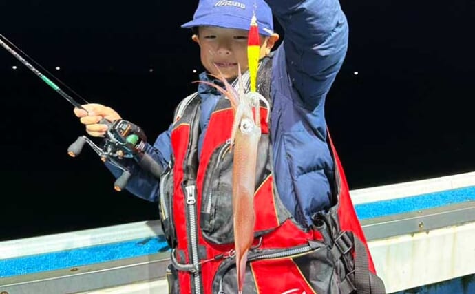 【沖釣り釣果速報】玄界灘の夜焚きイカ釣りで竿頭がヤリイカ100尾超えを達成（福岡）