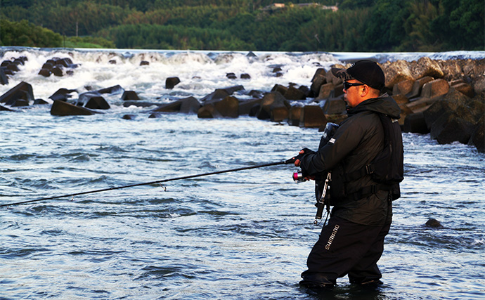 「超遠投で大型河川のシーバスを攻略！」ソニックブームシリーズを使い分けて本命と対面【大分】
