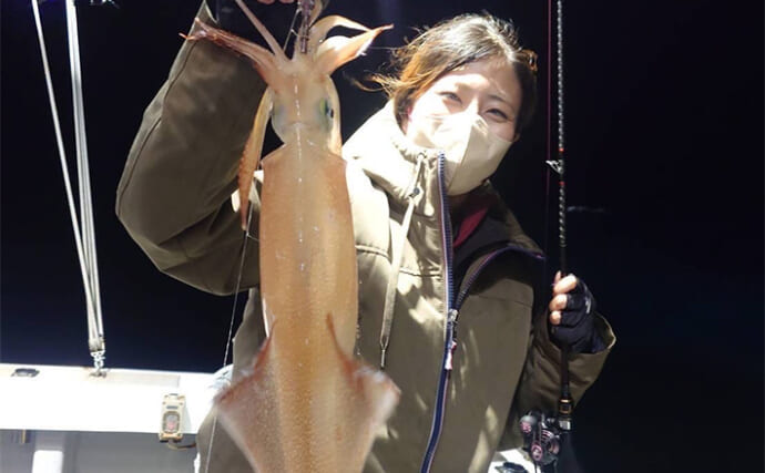 「胴寸40cm超連発！」宝生丸のイカメタル釣行で良型ケンサキイカが続々ヒット【福岡】