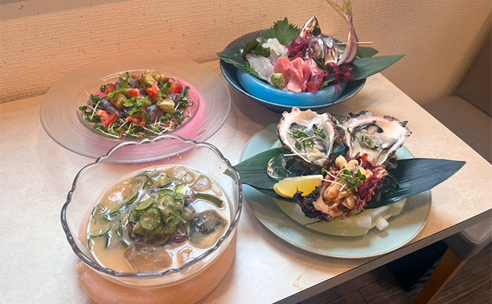 「夏の刺身は温度管理が超重要！」人気店『釣りあじ食堂』を支える冷温プレートの実力とは？