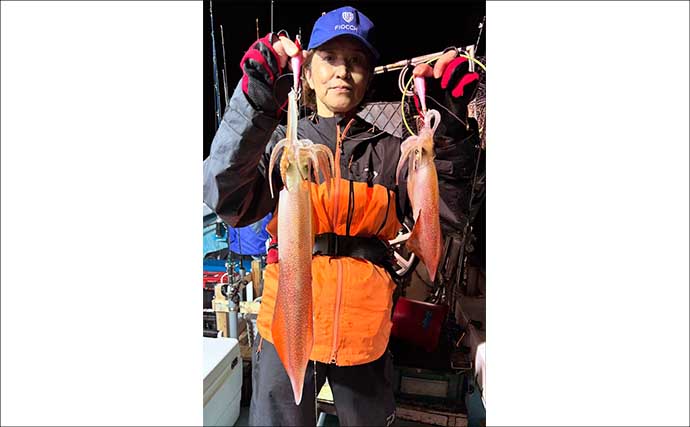 【沖釣り釣果速報】夜焚きイカ最盛期突入！　胴突きでヤリイカ100尾超え多数（福岡）