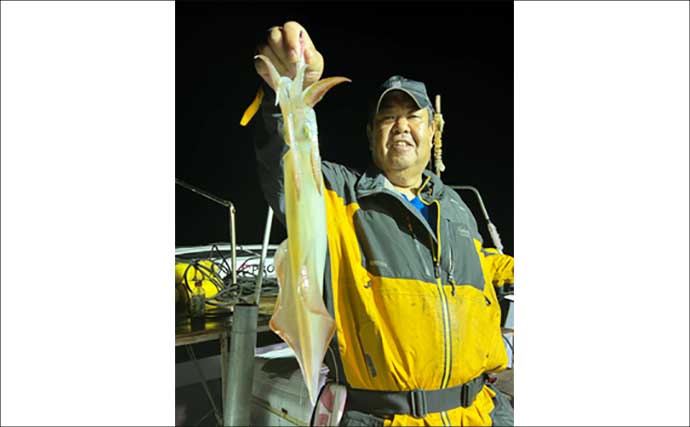 【沖釣り釣果速報】夜焚きイカ最盛期突入！　胴突きでヤリイカ100尾超え多数（福岡）