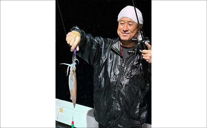 【沖釣り釣果速報】夜焚きイカ最盛期突入！　胴突きでヤリイカ100尾超え多数（福岡）