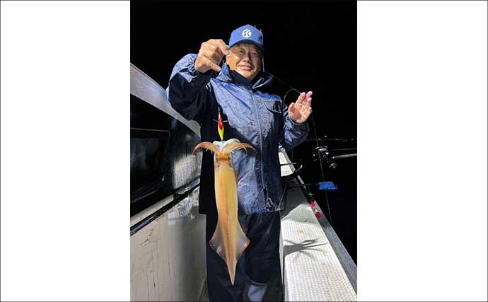 【沖釣り釣果速報】夜焚きイカ最盛期突入！　胴突きでヤリイカ100尾超え多数（福岡）